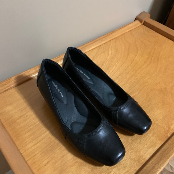 Pumps - Picture 2 of 3